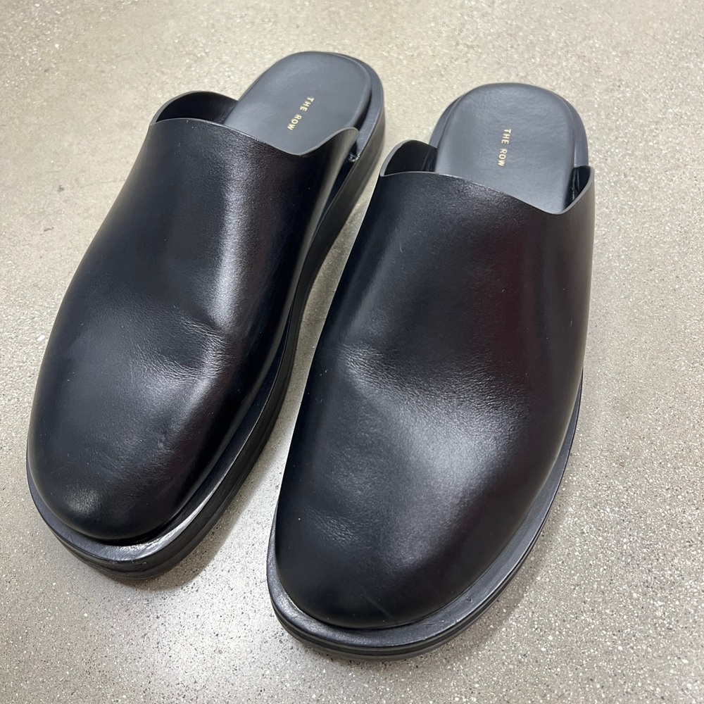 The Row mules